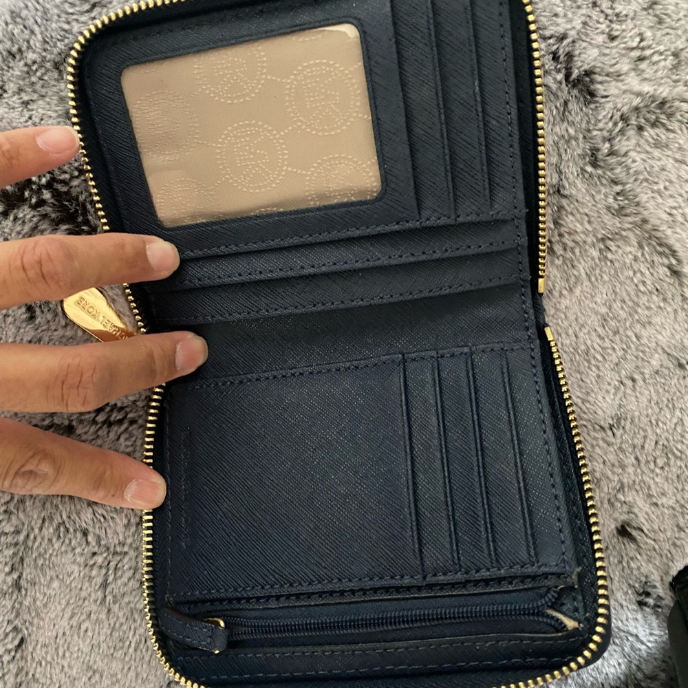 MK small wallet.